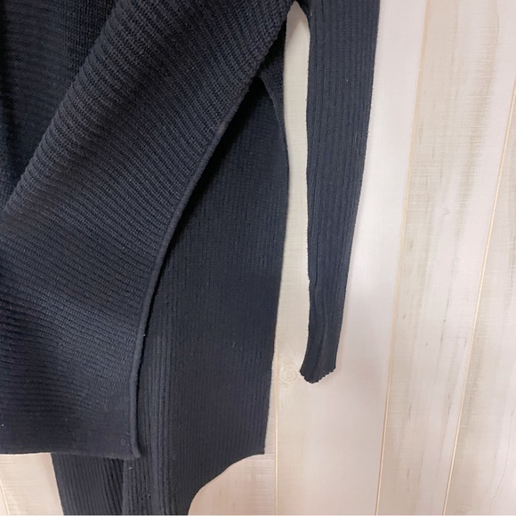 Express Black Knit Asymmetrical Hi Low Hem Turtleneck Sweater Sz S - Picture 5 of 6